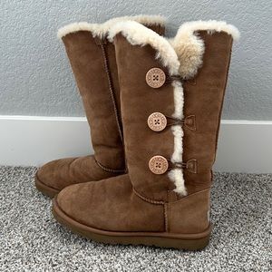 Ugg Bailey Button Tall